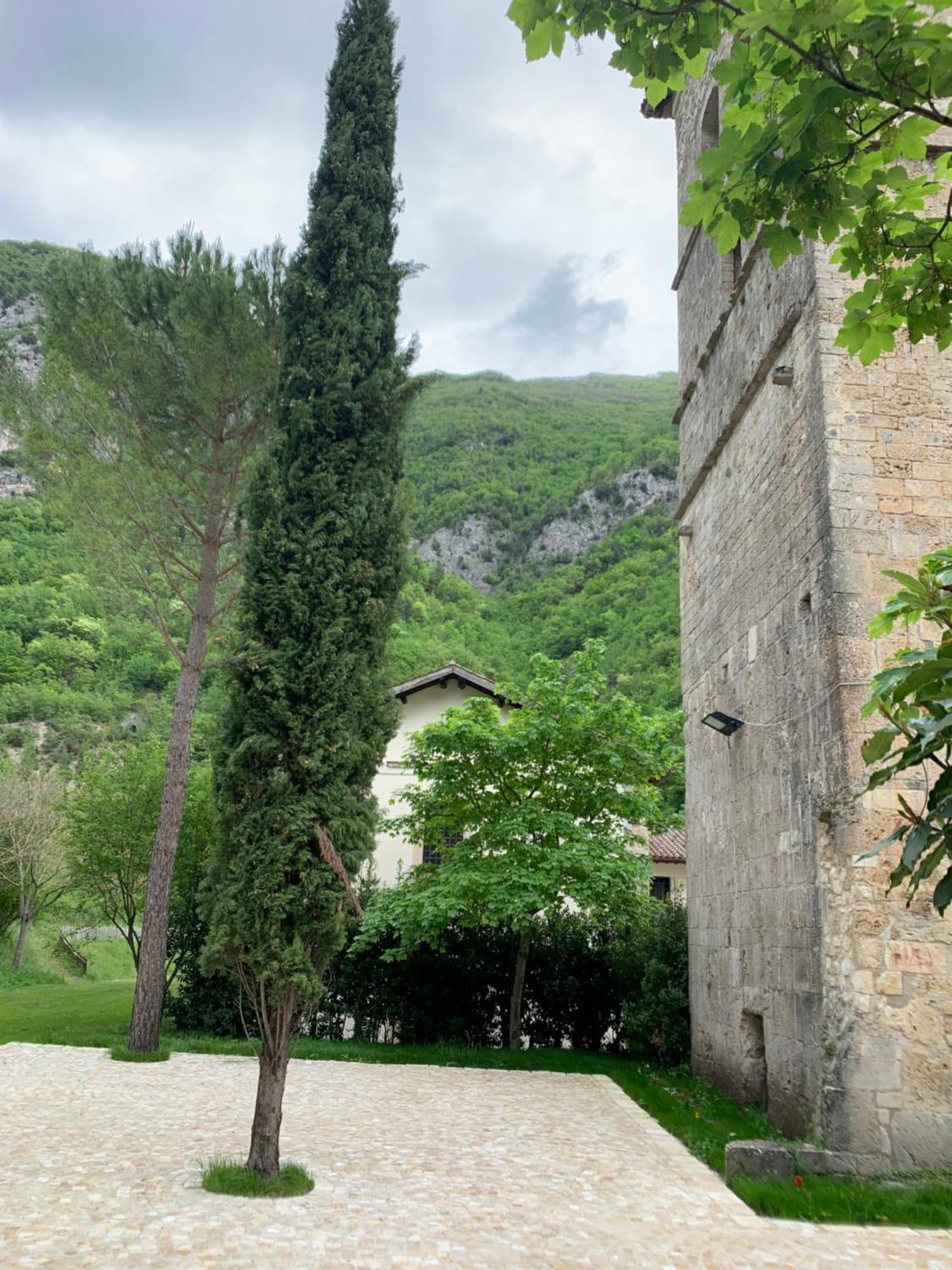 فندق Abbazia Ss. Quirico E Giulitta Micigliano المظهر الخارجي الصورة